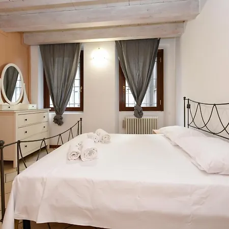 Domus Malvezzi *